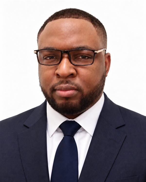 Steve MBOLLO, coordonnateur de recherche chez MINEDOS Consulting